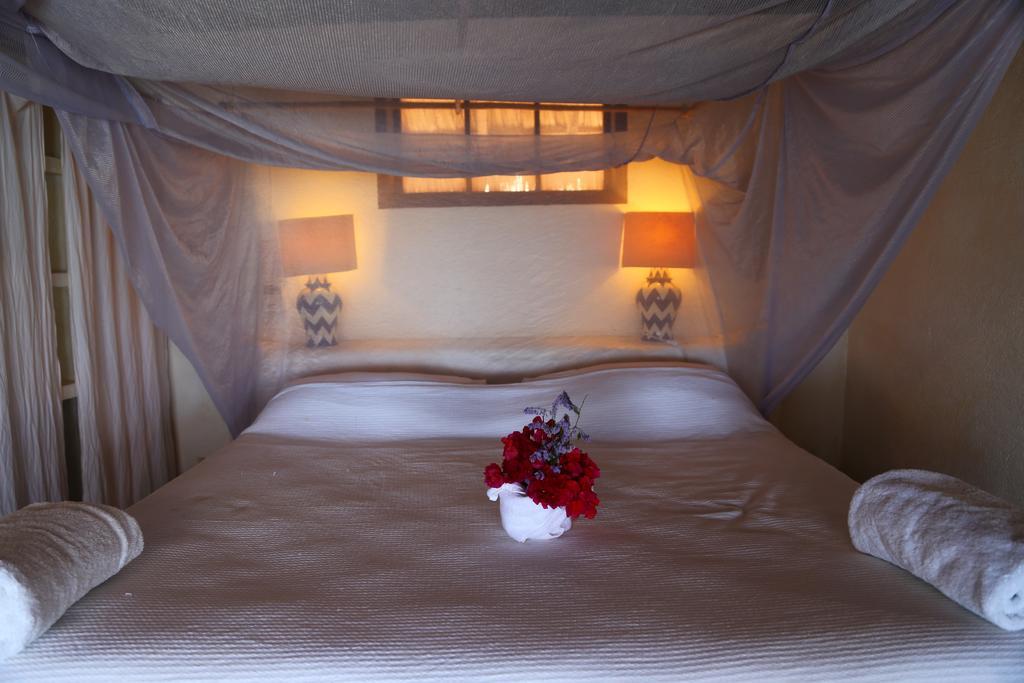 Hotel Bahia De La Luna Arroyo Cruz Extérieur photo