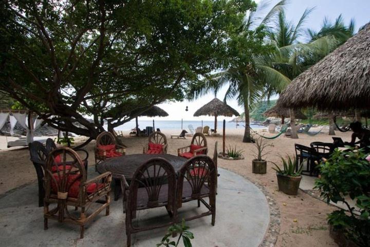 Hotel Bahia De La Luna Arroyo Cruz Extérieur photo