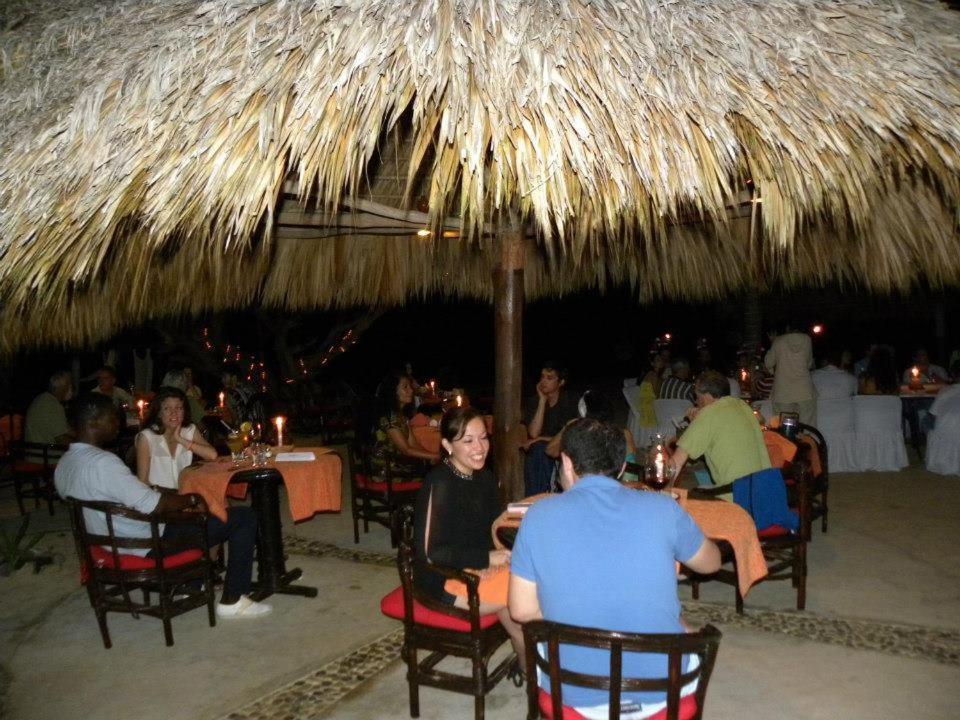 Hotel Bahia De La Luna Arroyo Cruz Extérieur photo